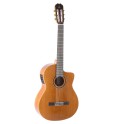Guitarra ADMIRA Granada con Fishmann y cutaway